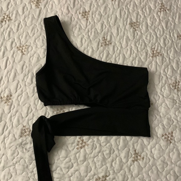 Top - Picture 3 of 3